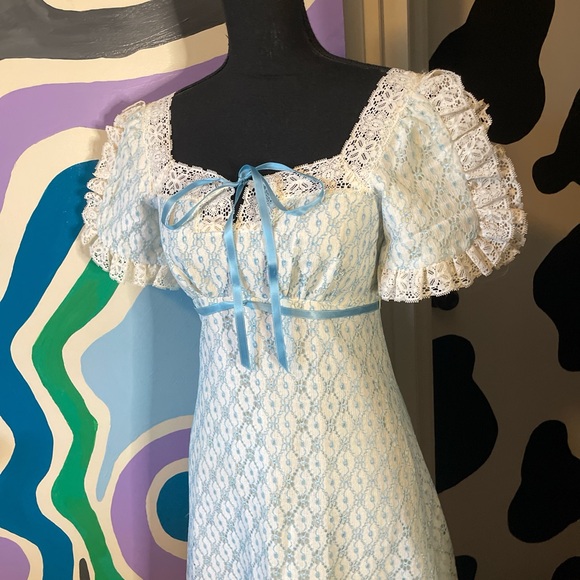 Vintage Blue Lace Dress - Picture 2 of 5
